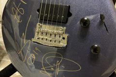 サインして貰ったLUKATHERモデルーのギター　LⅢ