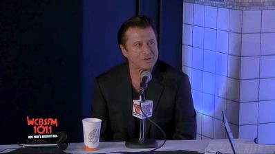 Steve Perry talking about himself.