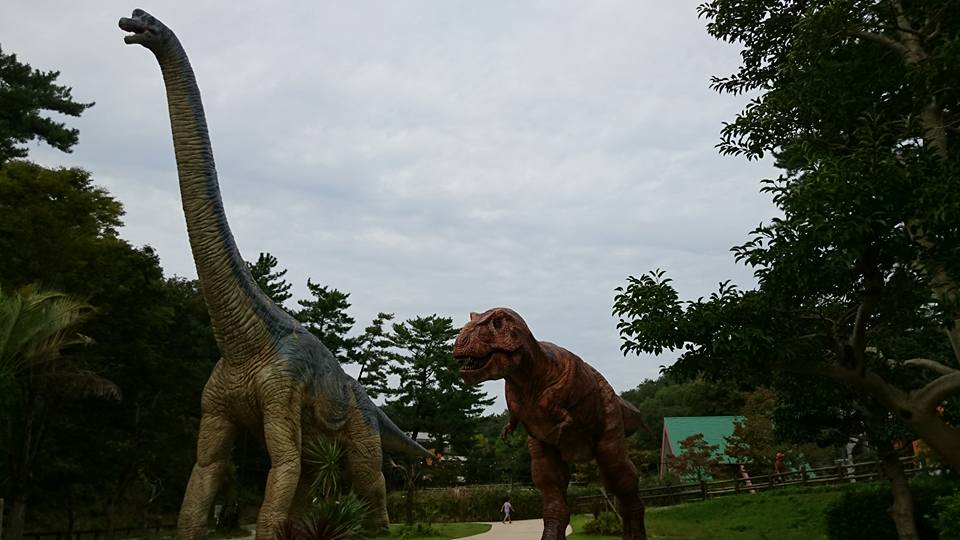 SNS Point 恐竜もいる岡崎。