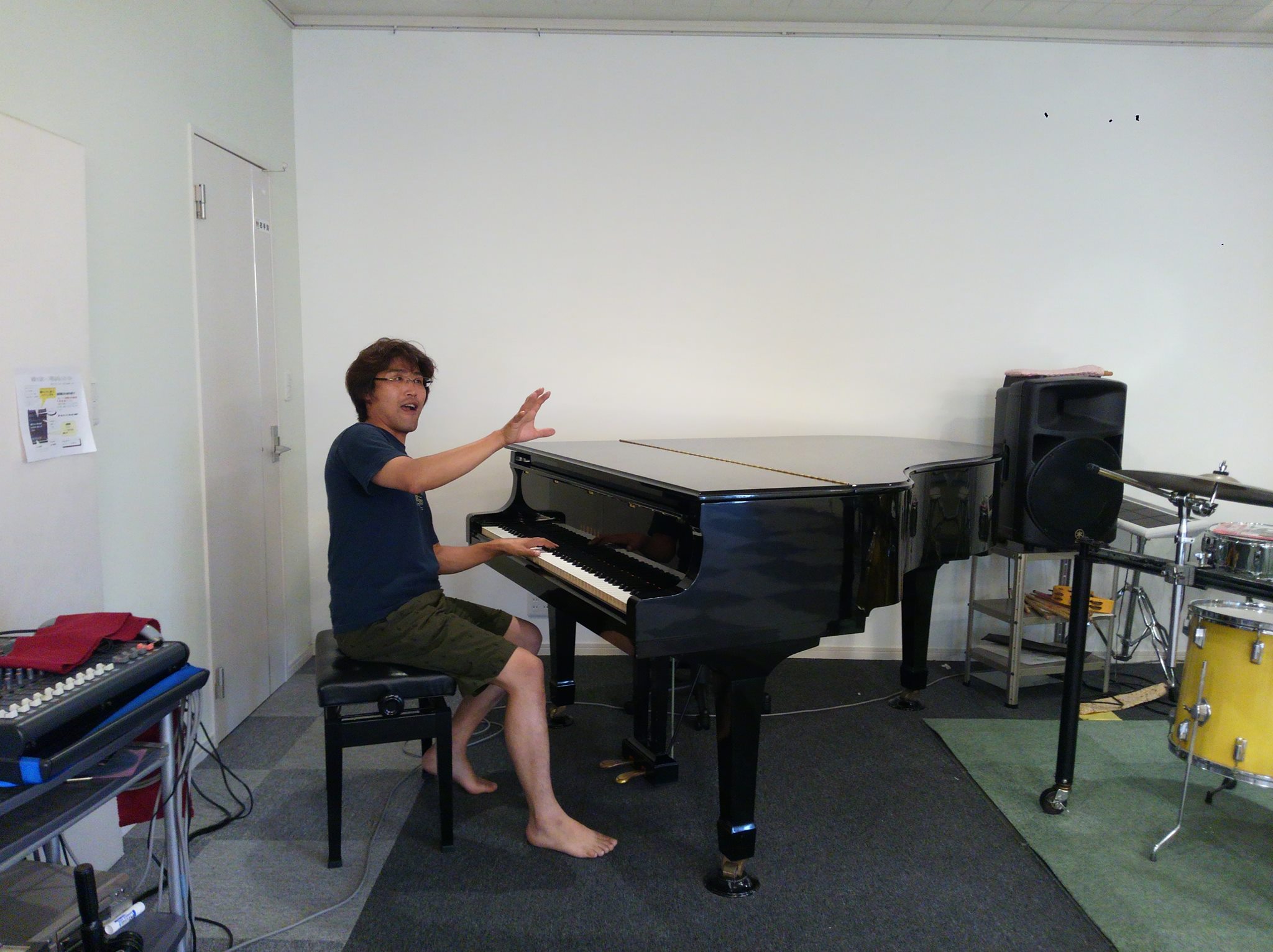 グランドピアノ～(￣0￣)/｜2013-07-30