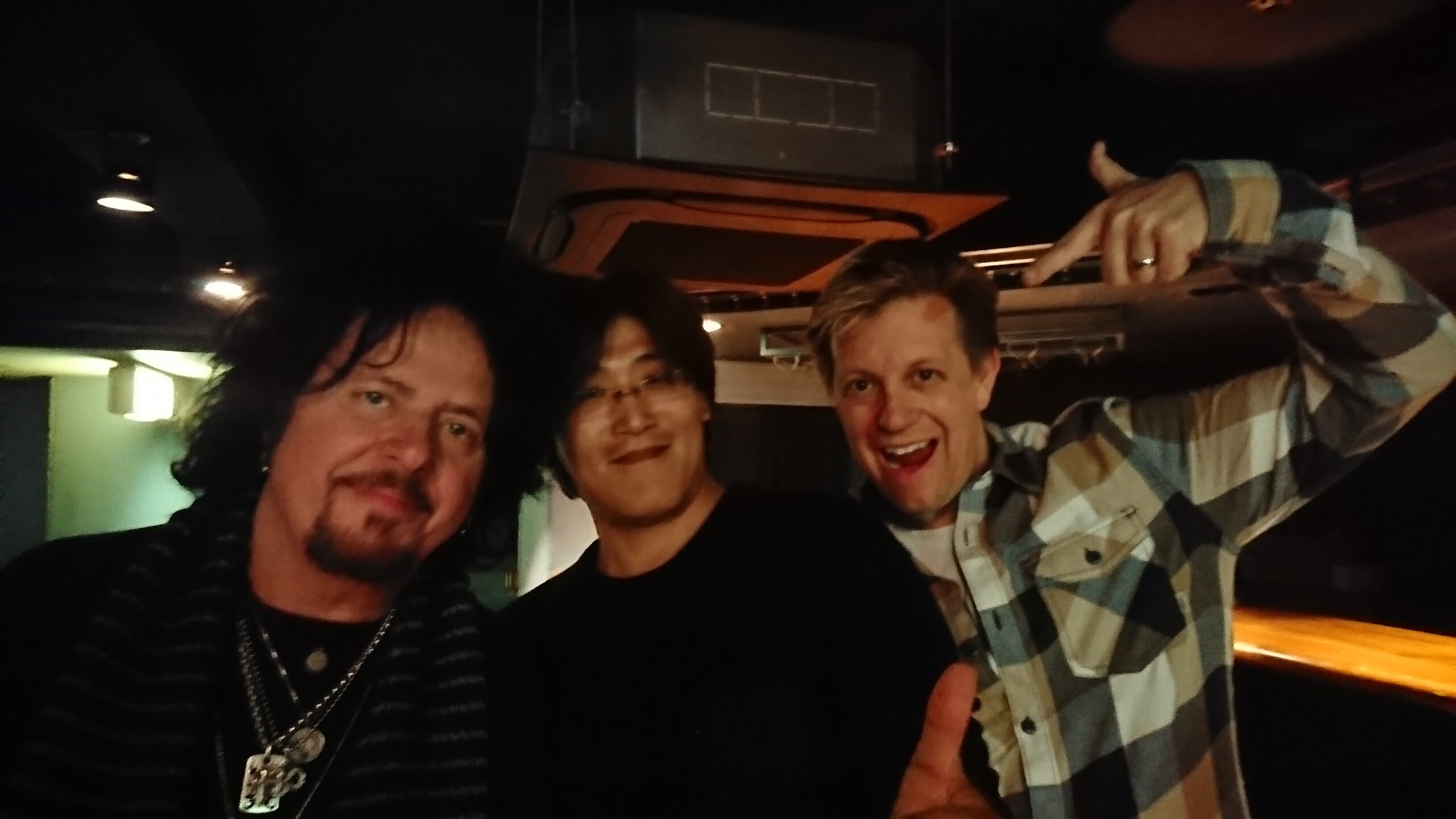 一年前。Steve Lukather 来名古屋。