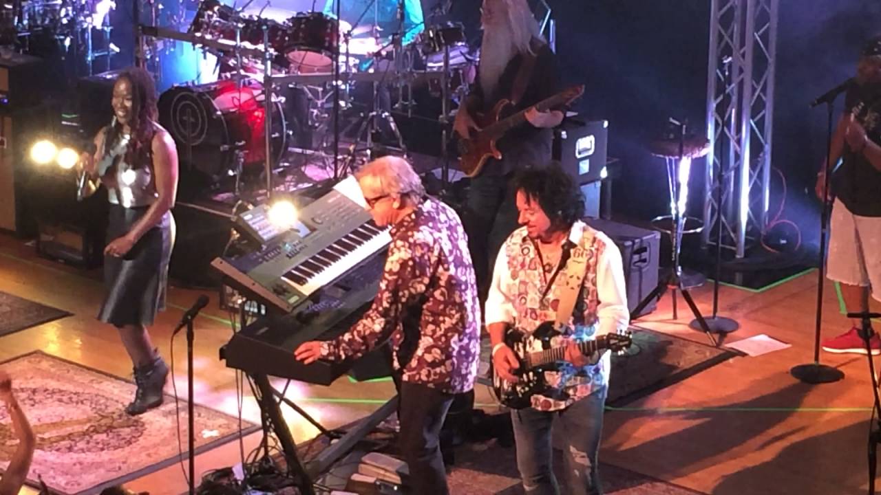 Toto – Hold The Line – Live in New York City, 27 August 2016