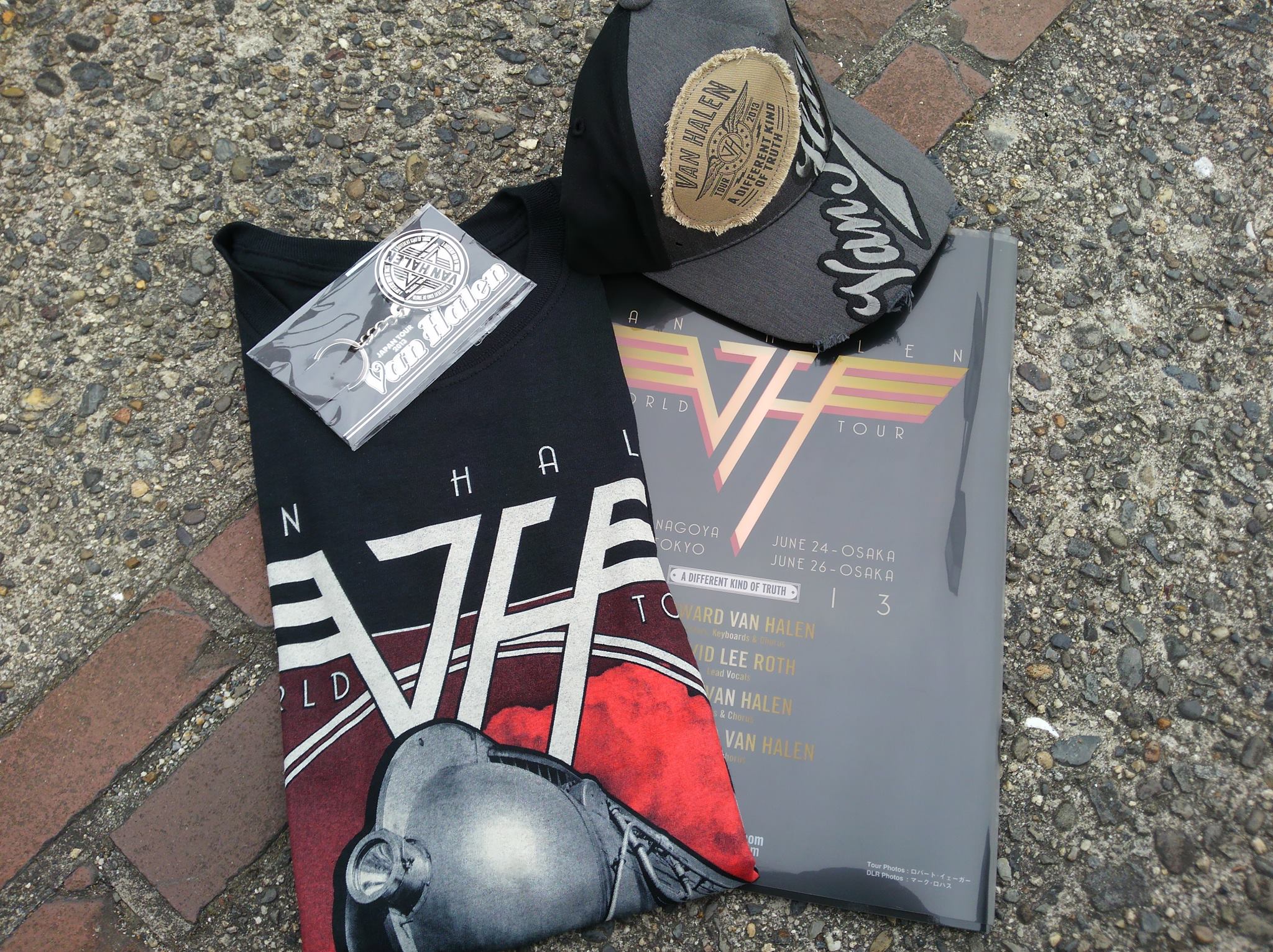 ってことで今日は愛知県体育館。 Van Halen 名古屋公演～♪