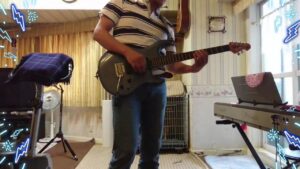 2018年6月19日  ·  プライバシー設定: 公開 センターに水着を忘れた娘がさらに帽子も忘れていた電話が入る。 なかなか弾けませんw